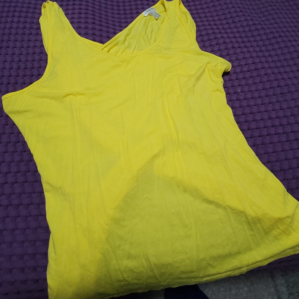 Venus Crisscross Detail Top